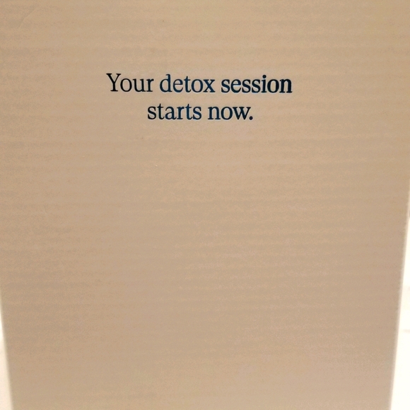 Aira Iconic Facial Steamer - Picture 4 of 8